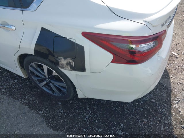 1N4AL3AP6HC281066 Nissan Altima 2.5 Sr