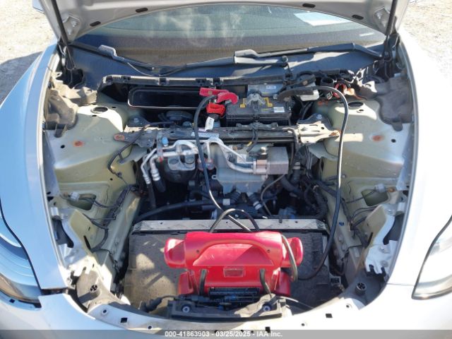 5YJ3E1EB9JF065057 Tesla Model 3 Long Range/performance