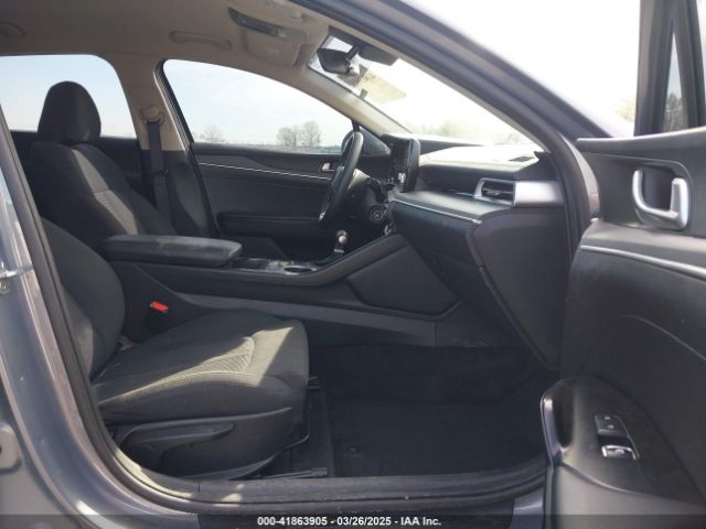 5XXG24J22MG006497 KIA K5 LX