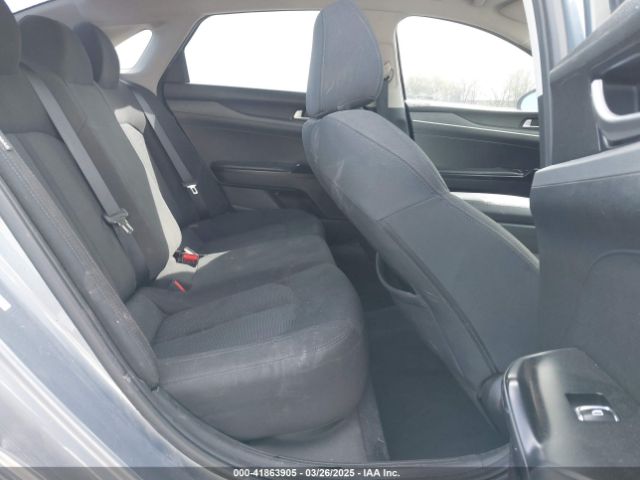 5XXG24J22MG006497 KIA K5 LX
