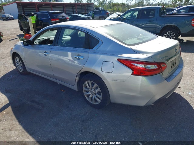 1N4AL3AP3HN347626 Nissan Altima 2.5 S
