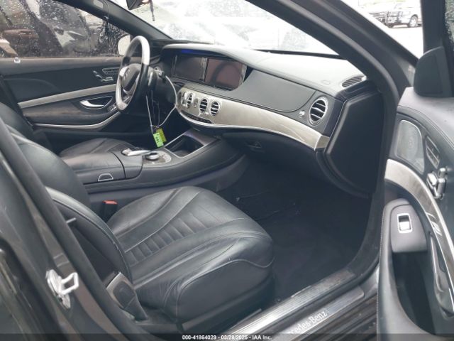 WDDUG8CB8FA131050 Mercedes-Benz S 550