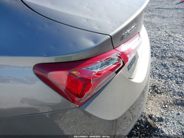 1G1ZD5ST8NF169907 Chevrolet Malibu Fwd Lt