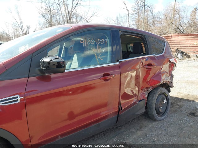 1FMCU0G75GUB22209 Ford ESCAPE SE