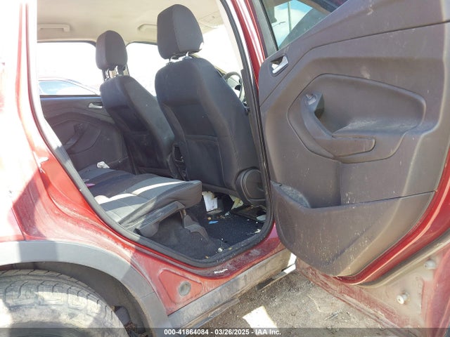1FMCU0G75GUB22209 Ford ESCAPE SE
