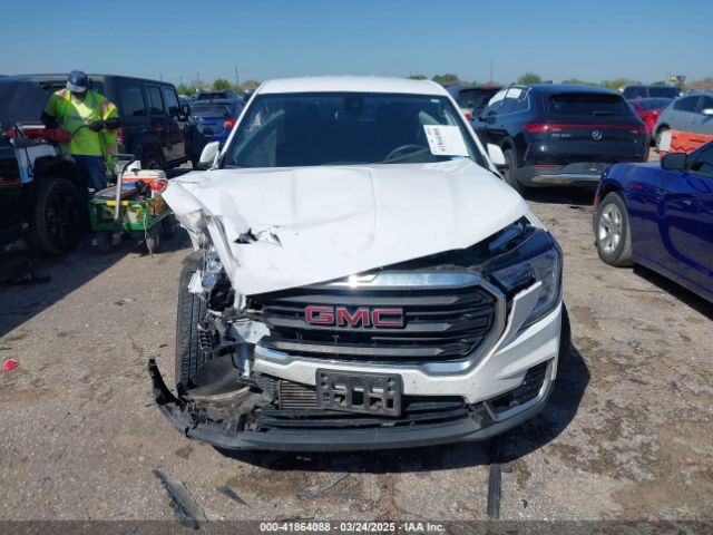 3GKALMEV8NL109103 GMC Terrain Fwd Sle