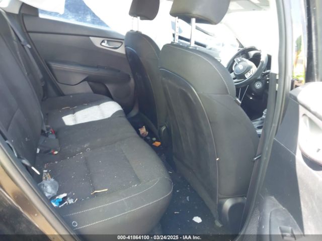 3KPF24ADXME368759 KIA Forte Lxs