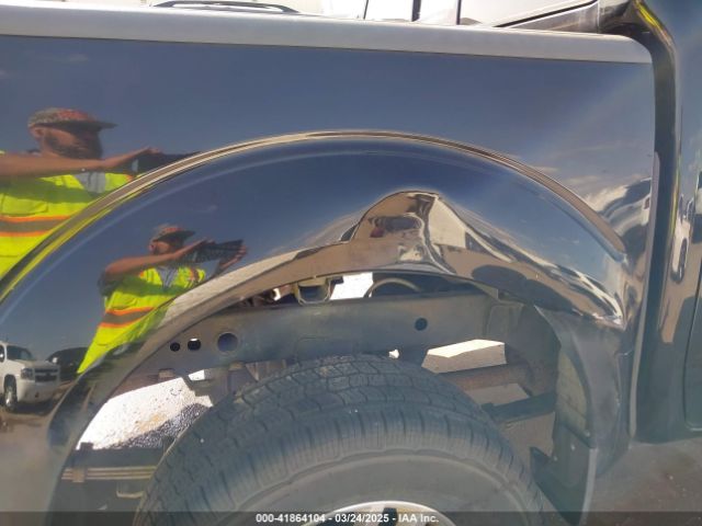 1N6AD0ER5EN745740 Nissan Frontier Sv