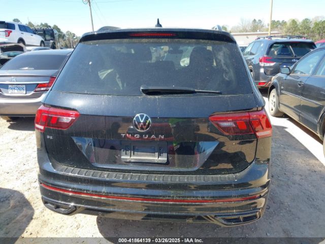 3VVCB7AX3PM114417 Volkswagen Tiguan 2.0t Se R-line Black
