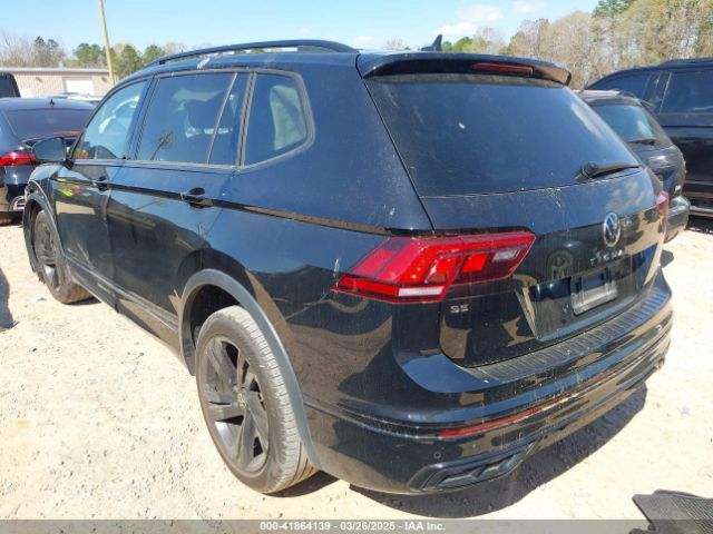 3VVCB7AX3PM114417 Volkswagen Tiguan 2.0t Se R-line Black