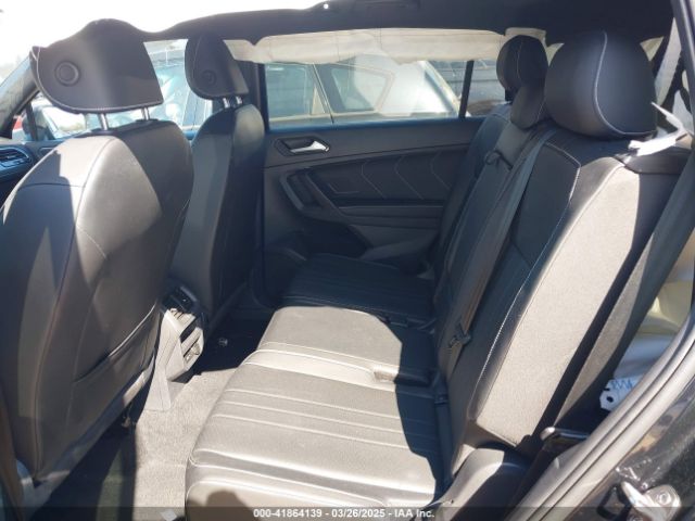 3VVCB7AX3PM114417 Volkswagen Tiguan 2.0t Se R-line Black