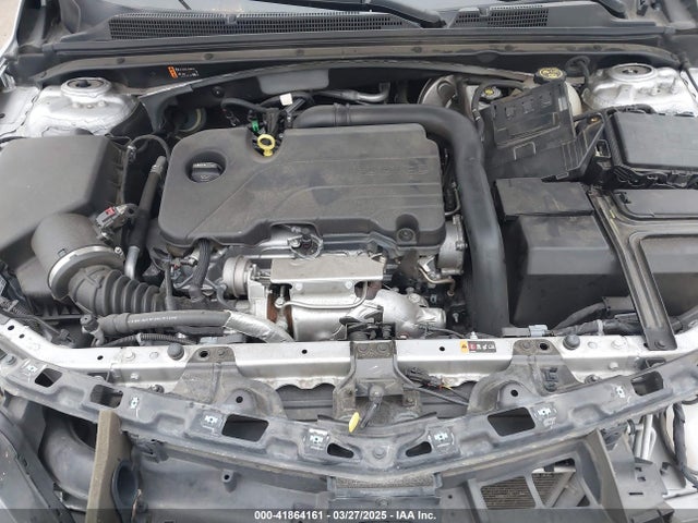 1G1ZD5ST2NF140225 Chevrolet Malibu Fwd Lt