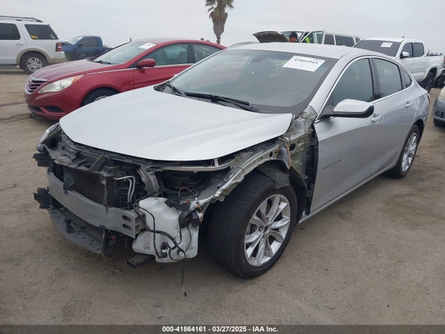 1G1ZD5ST2NF140225 Chevrolet Malibu Fwd Lt