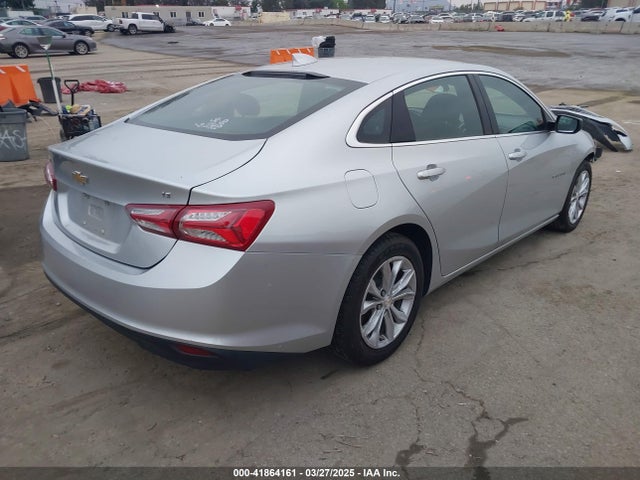 1G1ZD5ST2NF140225 Chevrolet Malibu Fwd Lt