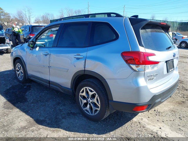 JF2SKADC8RH481385 Subaru Forester Premium