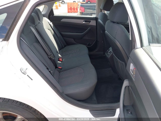 5NPE34AF8KH811011 Hyundai SONATA SEL