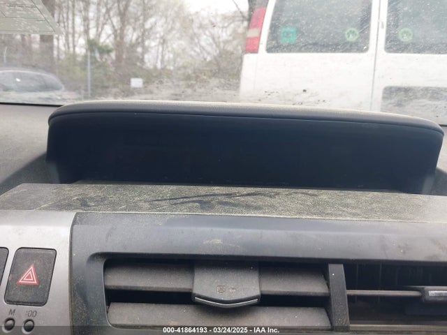 JTDZN3EU5HJ058763 Toyota Prius V Four