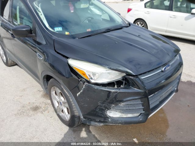 1FMCU9GX7FUB09027 Ford ESCAPE SE