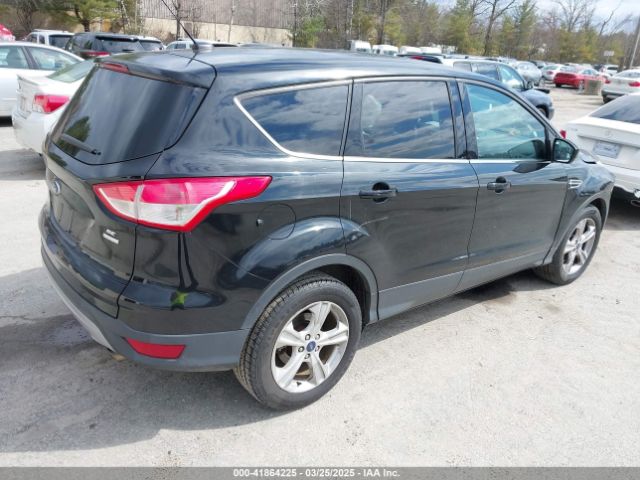 1FMCU9GX7FUB09027 Ford ESCAPE SE