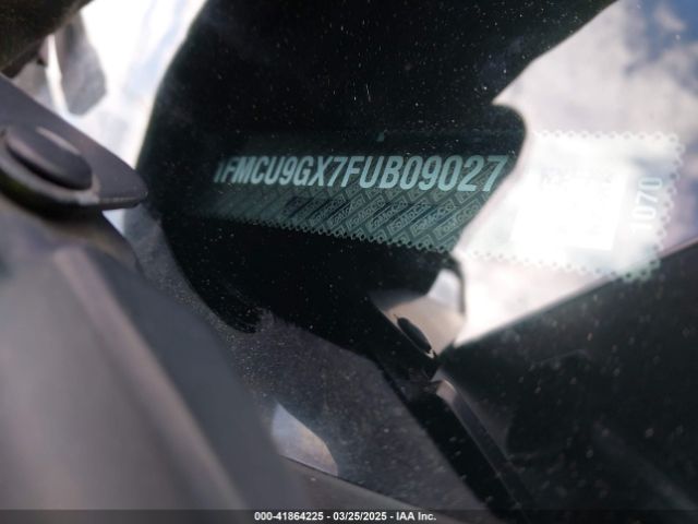 1FMCU9GX7FUB09027 Ford ESCAPE SE