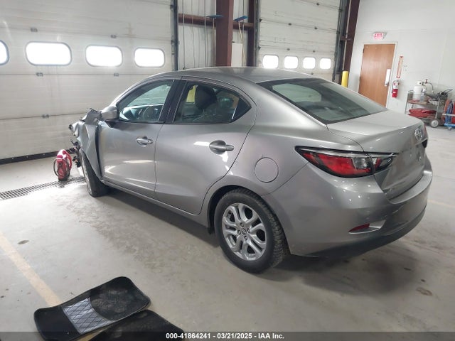3MYDLBZV6GY107879 Scion p5v