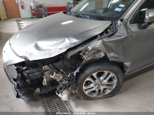 3MYDLBZV6GY107879 Scion p5v