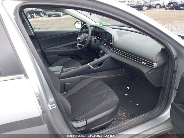 5NPLN4AG9NH078241 Hyundai ELANTRA SEL