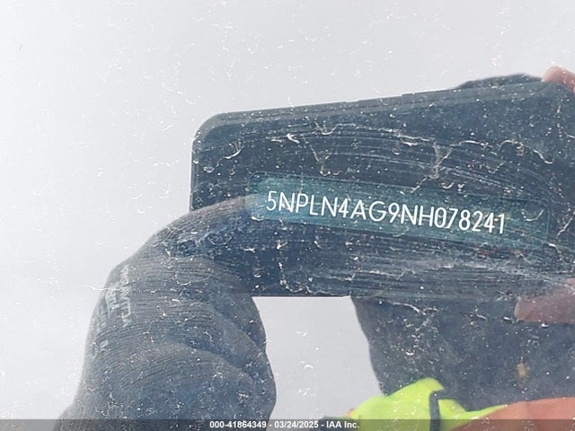 5NPLN4AG9NH078241 Hyundai ELANTRA SEL