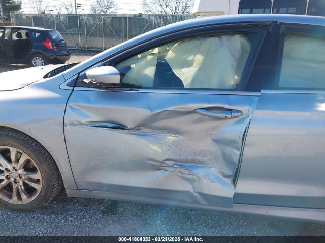 Chrysler 200 Limited 2015 1C3CCCAB7FN715508 Image 6