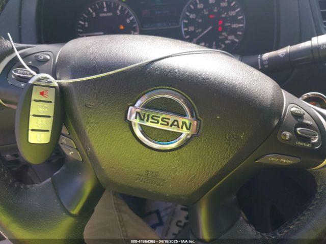 5N1DR2MN8JC649677 Nissan Pathfinder Sl