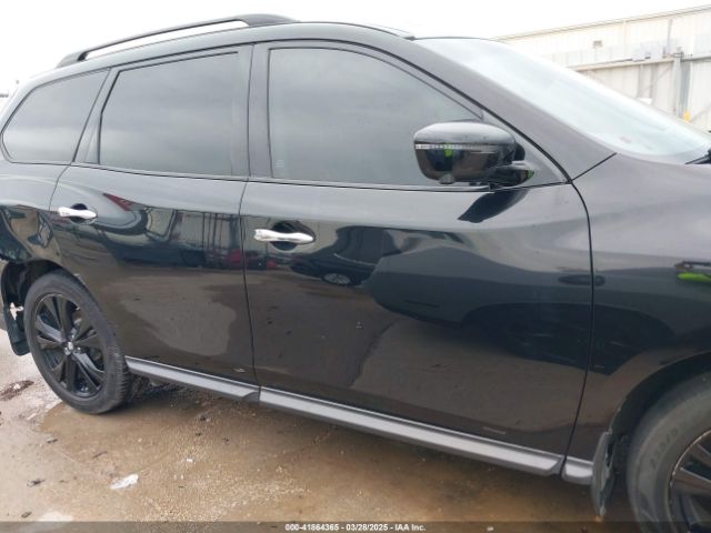 5N1DR2MN8JC649677 Nissan Pathfinder Sl