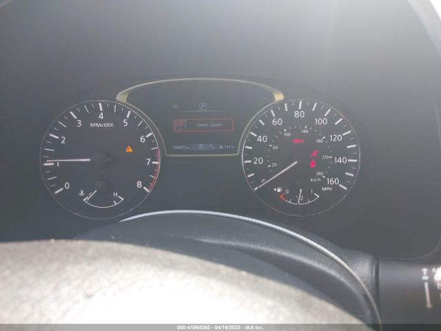 5N1DR2MN8JC649677 Nissan Pathfinder Sl