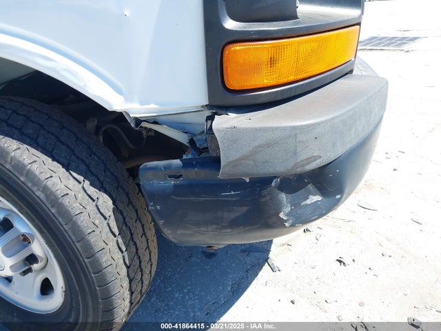 1GCWGGFF0F1170842 Chevrolet Express 2500 Work Van