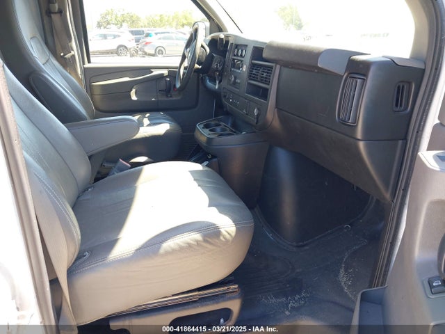 1GCWGGFF0F1170842 Chevrolet Express 2500 Work Van