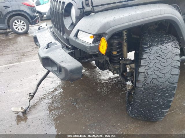 1C4HJXDG7JW227605 Jeep Wrangler Unlimited Sport S 4x4