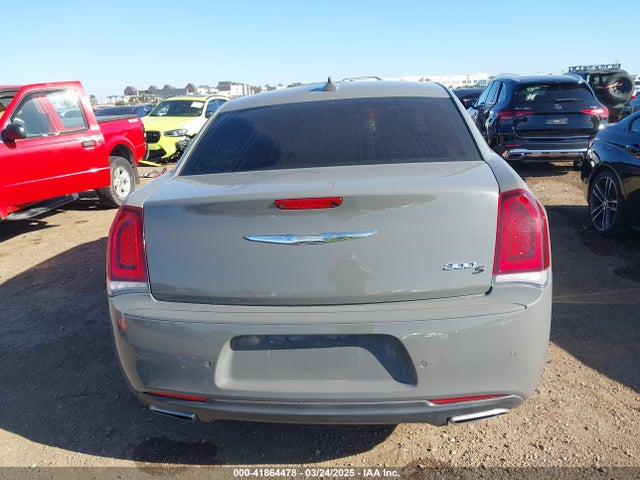 Chrysler 300 300s 2017 2C3CCABG0HH599708 Image 17