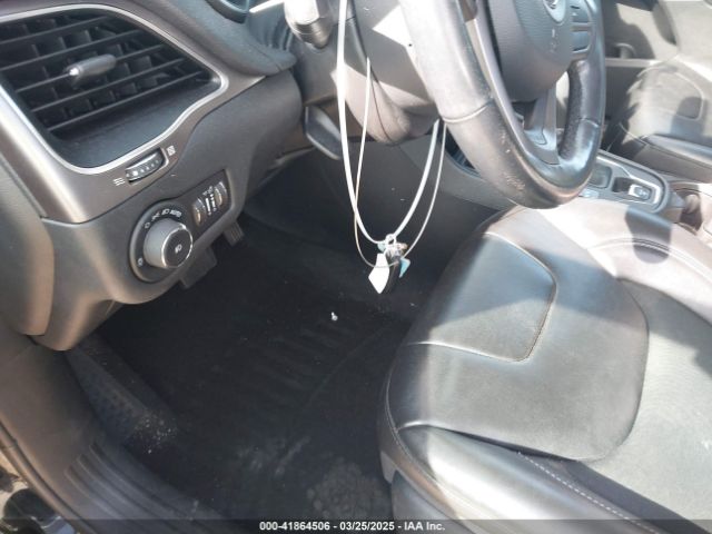 1C4PJLLB1MD125792 Jeep Cherokee Latitude Plus Fwd