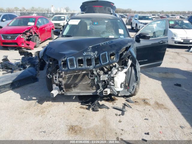 1C4PJLLB1MD125792 Jeep Cherokee Latitude Plus Fwd