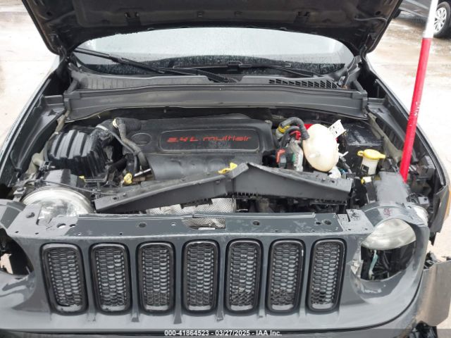 ZACCJABB2JPJ10216 Jeep 2018