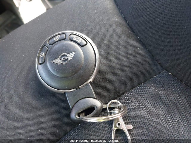 2008 MINI COOPER S CLUBMAN WMWMM33598TP71885 Photo 10