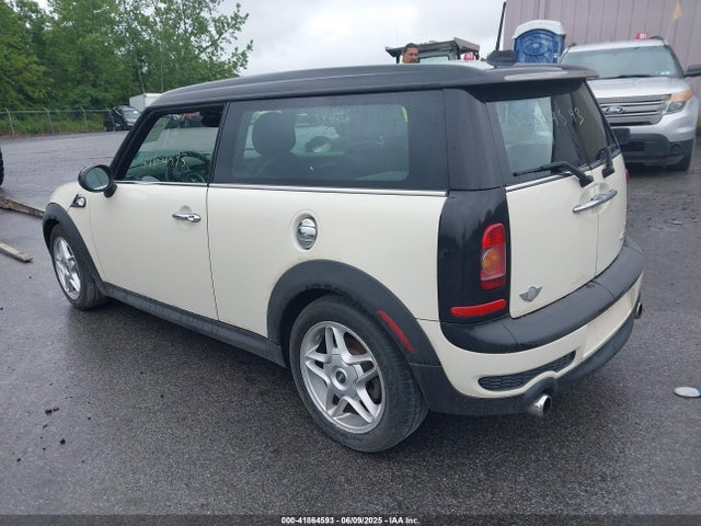 2008 MINI COOPER S CLUBMAN WMWMM33598TP71885 Photo 2