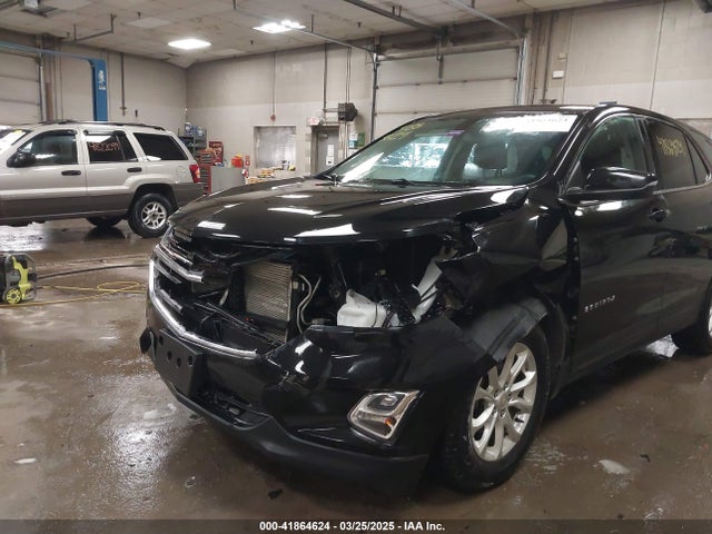 2GNAXSEV1J6111964 Chevrolet EQUINOX LT