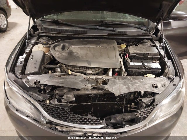Chrysler 200 C 2015 1C3CCCEG5FN540181 Image 10