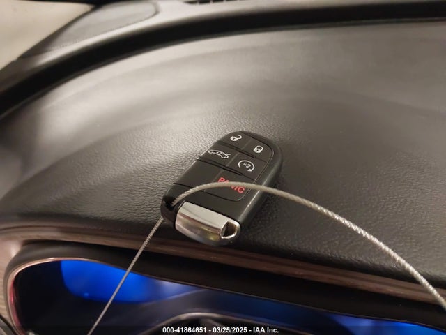 Chrysler 200 C 2015 1C3CCCEG5FN540181 Image 11