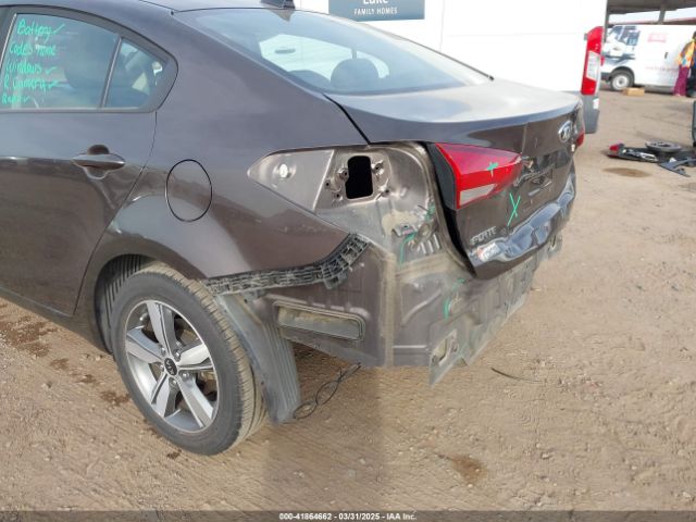3KPFL4A72JE200794 KIA FORTE LX