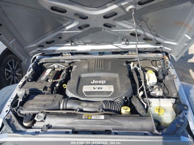 1C4BJWDG4FL732123 Jeep Wrangler Unlimited Sport
