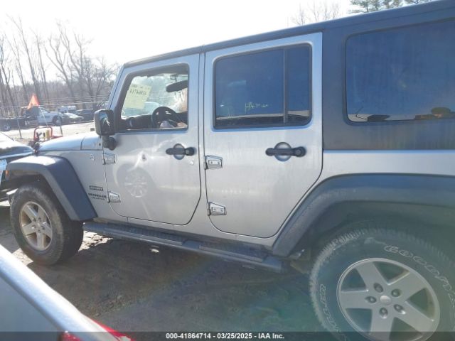 1C4BJWDG4FL732123 Jeep Wrangler Unlimited Sport