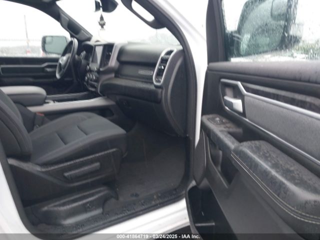 2022 RAM 1500 1C6RREBT0NN354913 Photo 4