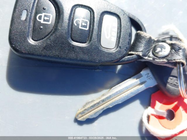 KMHD74LF4KU752909 Hyundai ELANTRA SE