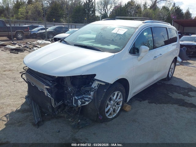Chrysler Pacifica Touring L 2020 2C4RC1BG8LR125840 Image 2